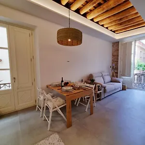 Antiquari De Boutique En La Costa Brava Apartamento Blanes
